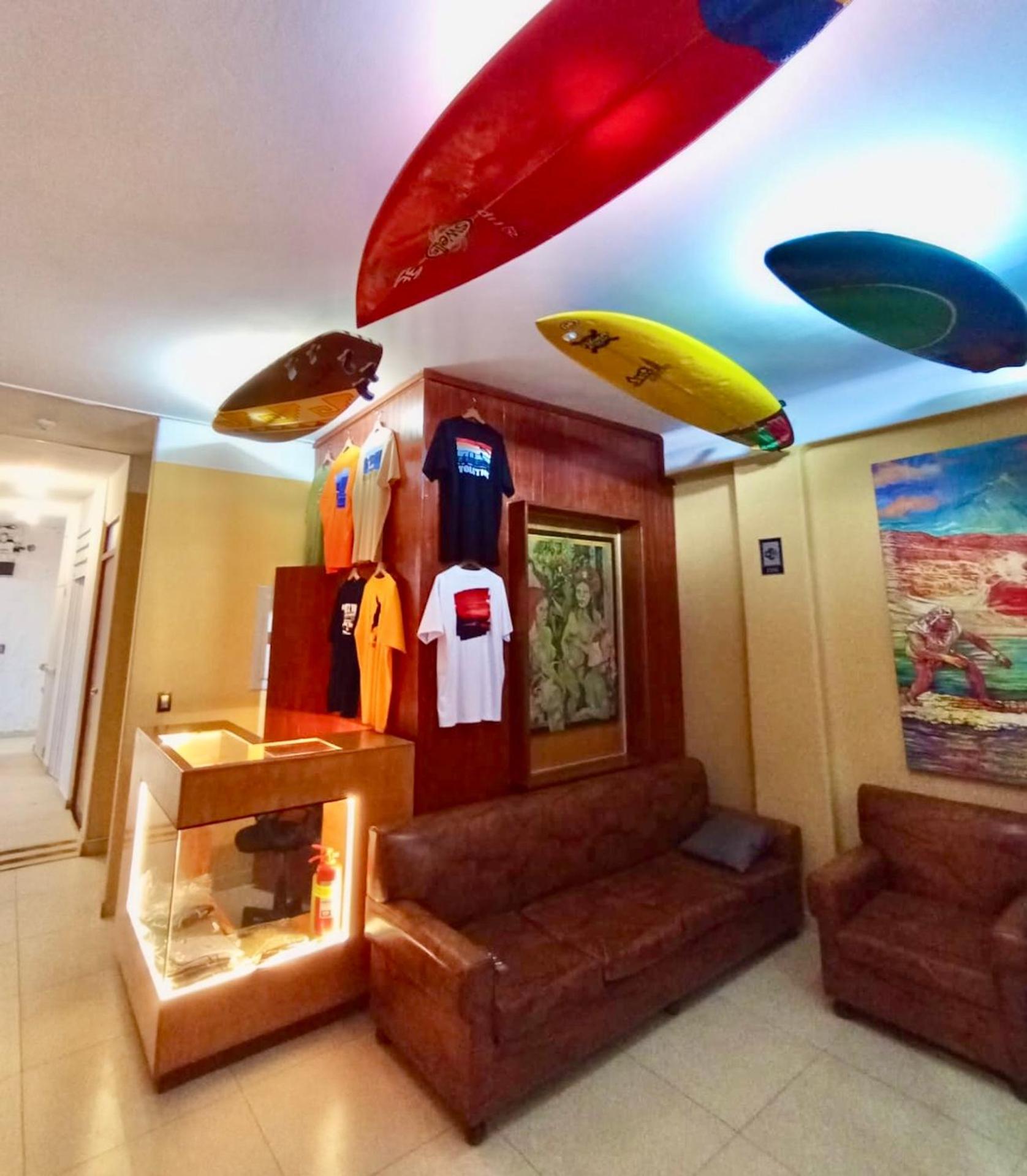 Отель Family Surf Chicama Пуэрто Чикама Экстерьер фото